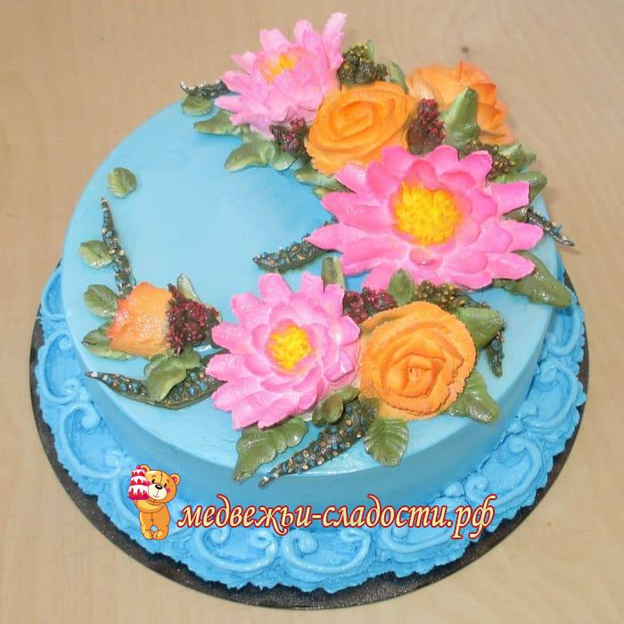 Торт с букетом цветов, цветы из крема в китайской технике, в малазийской технике 